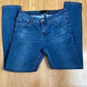 Thorn Universal Jeans. Size 10